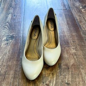 Life Stride Cushioned Nude Heel